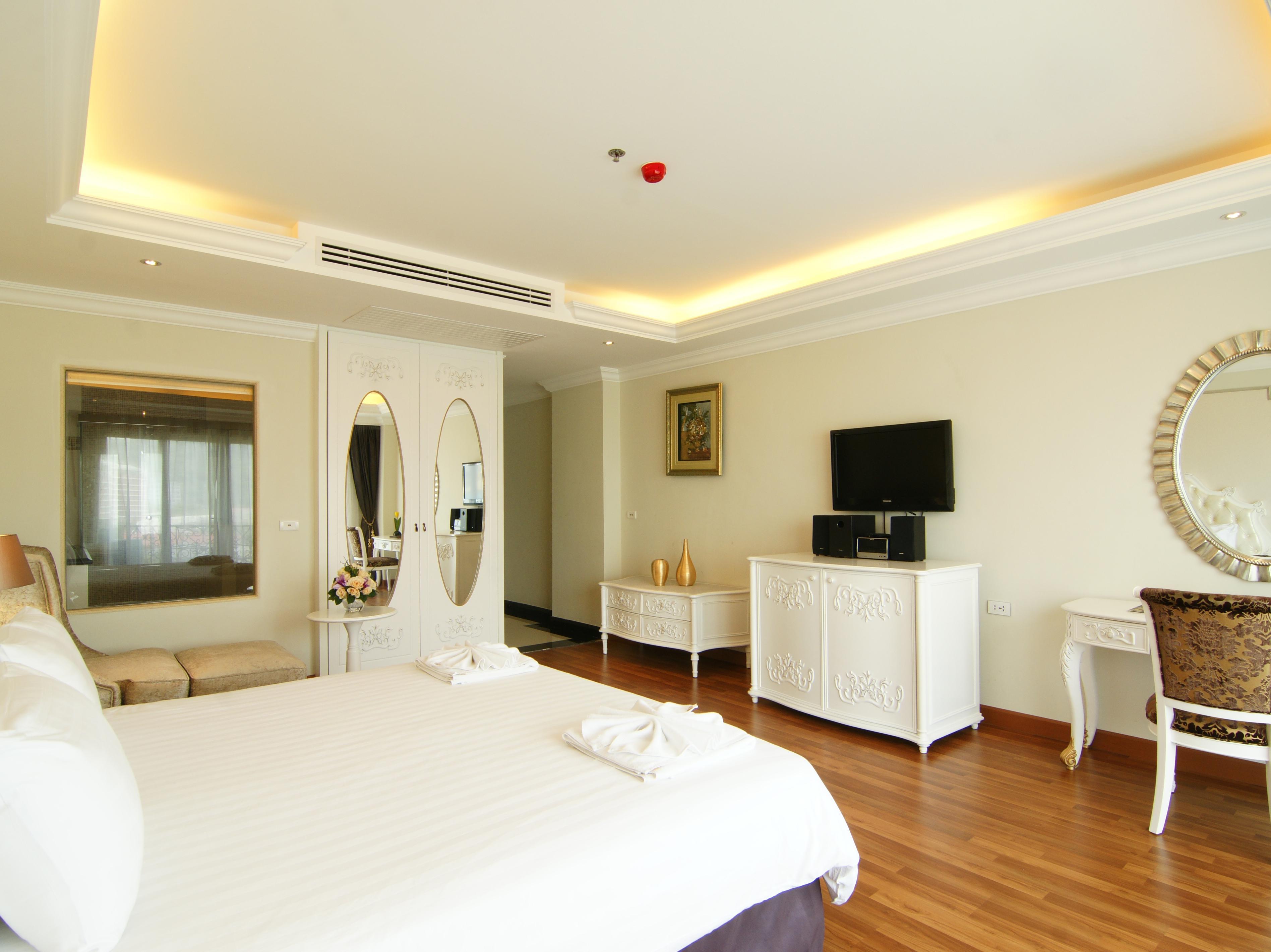 Lk Miracle Suite - Sha Extra Plus Pattaya Bagian luar foto